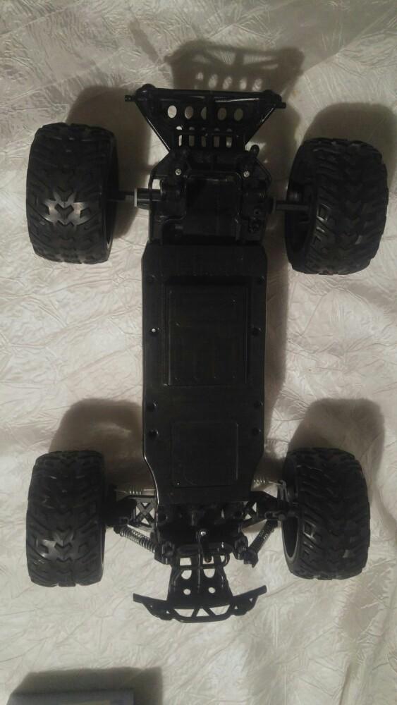 Voiture radio commande 40cm x 25 cm pour pièces, Enlèvement ou Envoi, Utilisé
