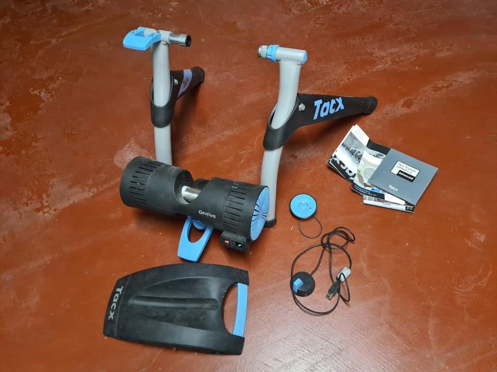 Fietstrainer Tacx Genius T2021, Sport en Fitness, Wielrennen, Ophalen, Zo goed als nieuw, Overige typen