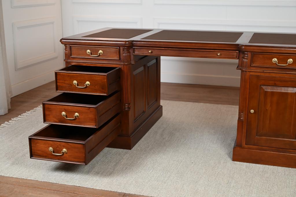 Klassiek Engels bureau 180x90 (NIEUW), Huis en Inrichting, Ophalen of Verzenden, Nieuw