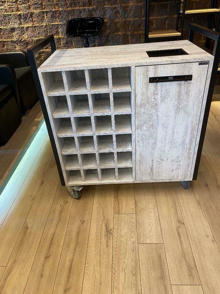 showroom uitverkoop handdoeken kast met wielen zwart wit, Ophalen of Verzenden, Nieuw