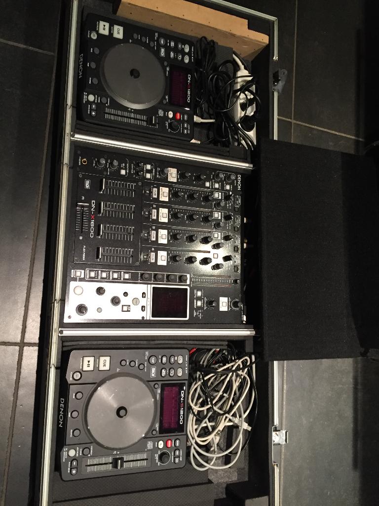 Denon DJ set, Enlèvement, Comme neuf, DJ-Set, Denon