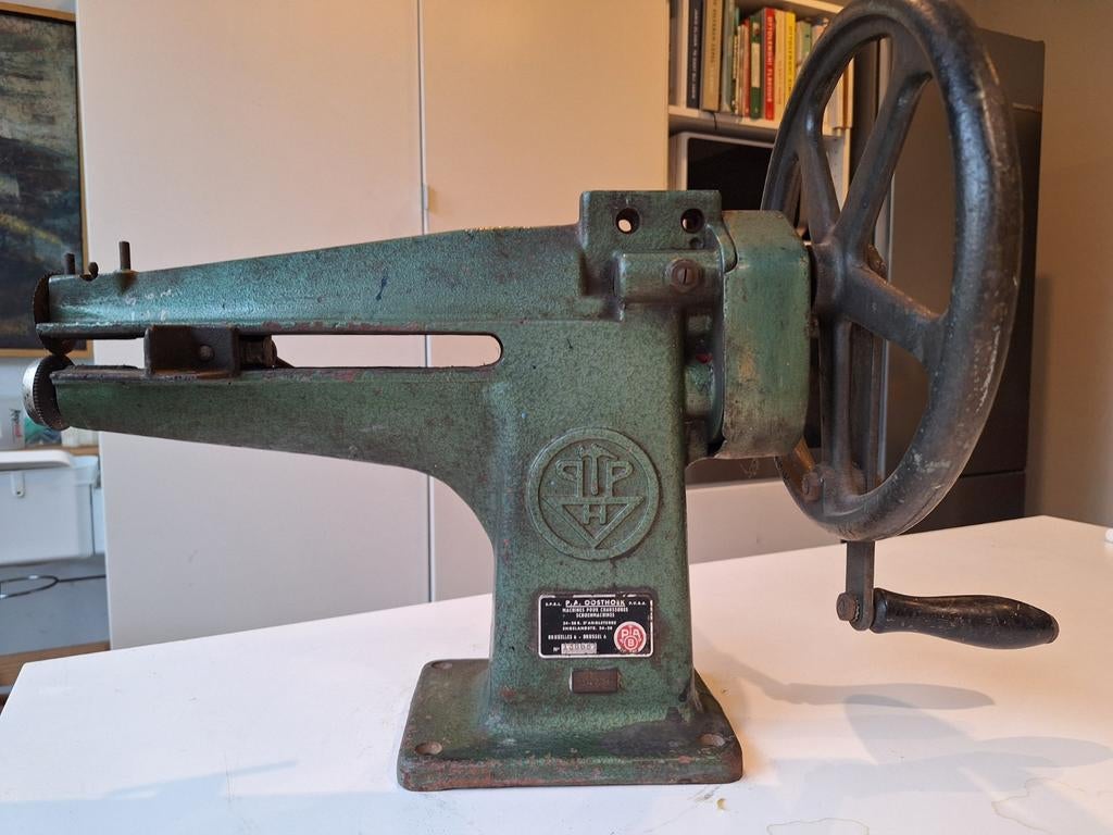 Machine à cordonnier Héris en parfait état de fonctionnement, Enlèvement ou Envoi