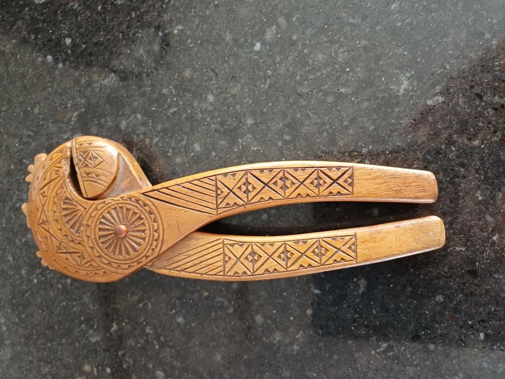 Houten *Notenkraker*  uit India., Ophalen of Verzenden, Gebruikt