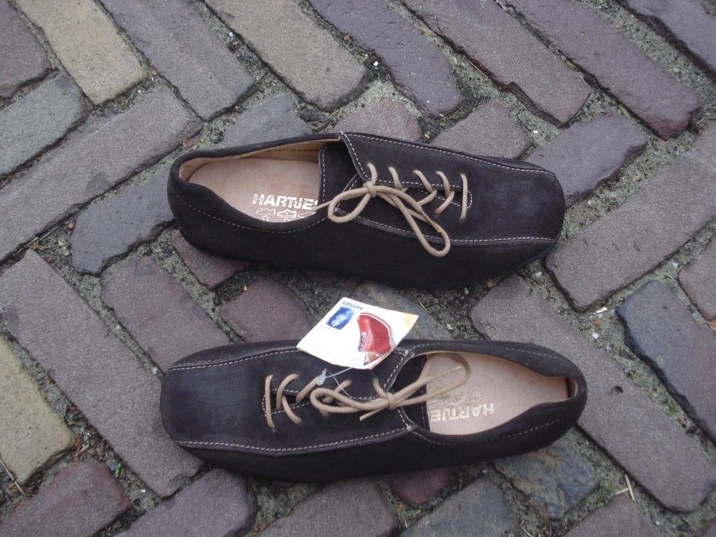 Gratis verzenden nieuwe bruine leren hartjes sneakers mt 36, Kleding | Dames, Schoenen, Bruin, Verzenden, Nieuw, Sneakers