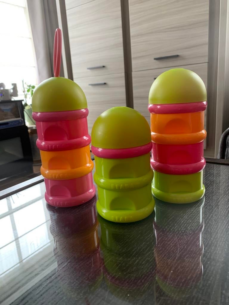 Beaba doseerpotjes voor melkpoeder, Kinderen en Baby's, Ophalen, Gebruikt, Bewaarbakje