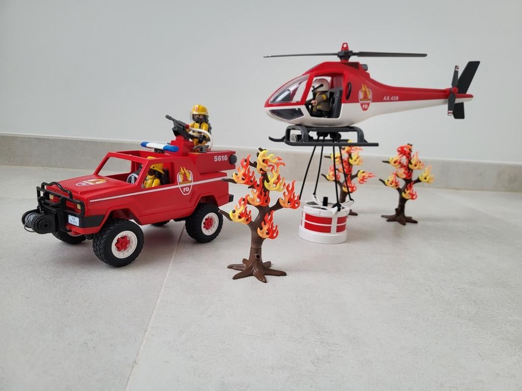 9518 City Action Bos brandweerwagen met helikopter., Kinderen en Baby's, Speelgoed | Playmobil, Ophalen of Verzenden
