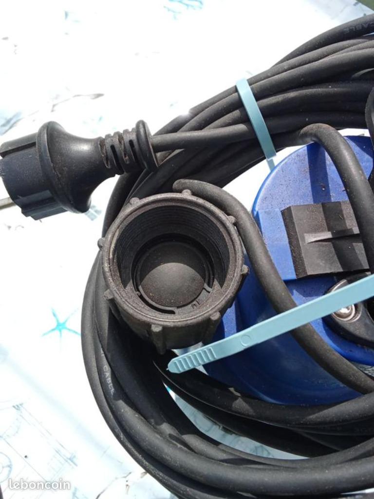 Pompe à eau  vide cave, Enlèvement ou Envoi, Neuf, Électrique