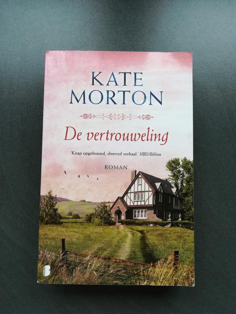 Kate Morton - De vertrouweling, Ophalen of Verzenden, Gelezen, Kate Morton