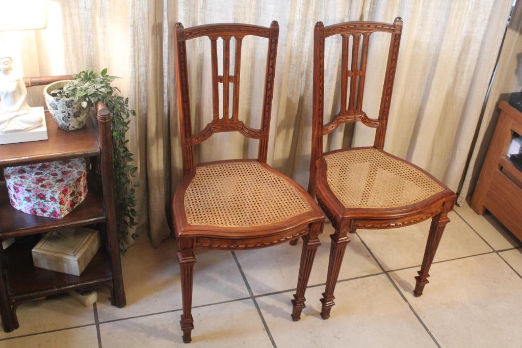 Twee klassieke stoelen, Antiek en Kunst, Antiek | Meubels | Stoelen en Sofa's, Ophalen