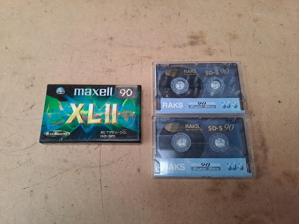 Cassettebandjes Maxell 90 en Emtec, Cd's en Dvd's, Cassettebandjes, Ophalen of Verzenden, Zo goed als nieuw