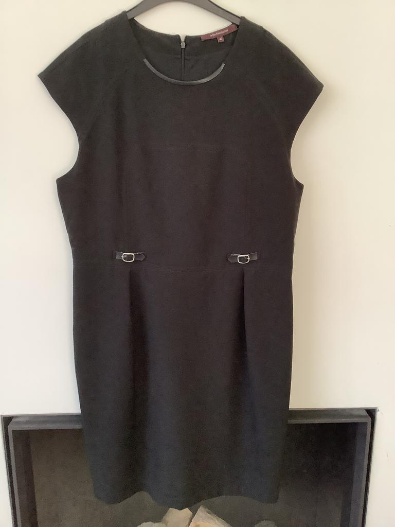 Zwarte jurk maat 42;la fee maraboutee, Vêtements | Femmes, Taille 42/44 (L), Enlèvement ou Envoi, Comme neuf, La fee maraboutee