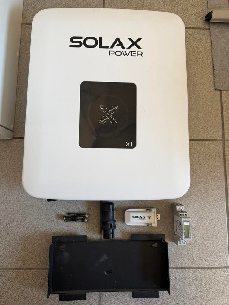 SolaX Power X1-2.5-S-D Omvormer (2500W) + Wifi + Smart Meter, Doe-het-zelf en Bouw, Zonnepanelen en Toebehoren, Ophalen, Zo goed als nieuw