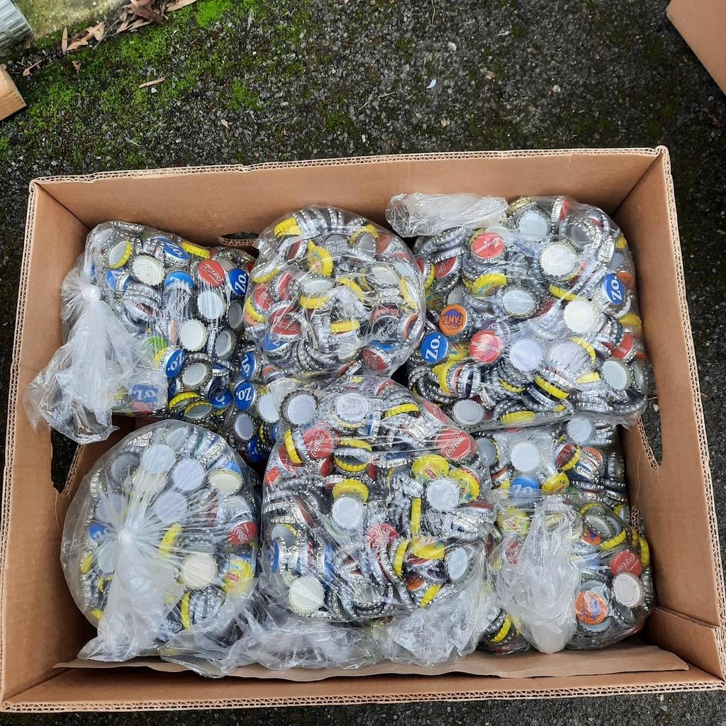 Capsules de bouteilles de boissons gazeuses, boîte entière !, Enlèvement ou Envoi, Utilisé