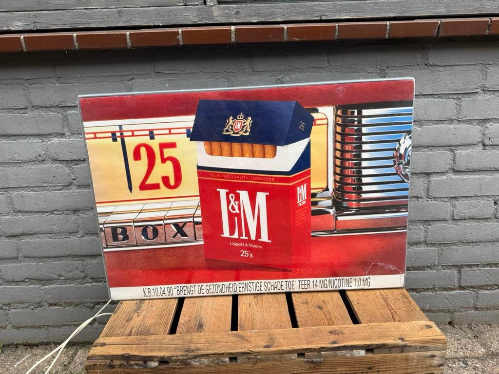 Boîte à lumière publicitaire pour cigarettes L&M, Enlèvement, Utilisé, Table lumineuse ou lampe (néon)