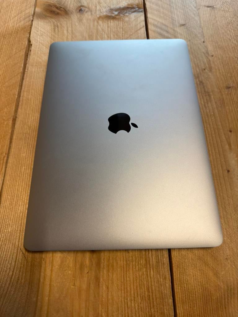 Macbook Pro 2019 13” Touchbar inclusief lader & doos, Computers en Software, Apple Macbooks, Zo goed als nieuw, MacBook, 13 inch