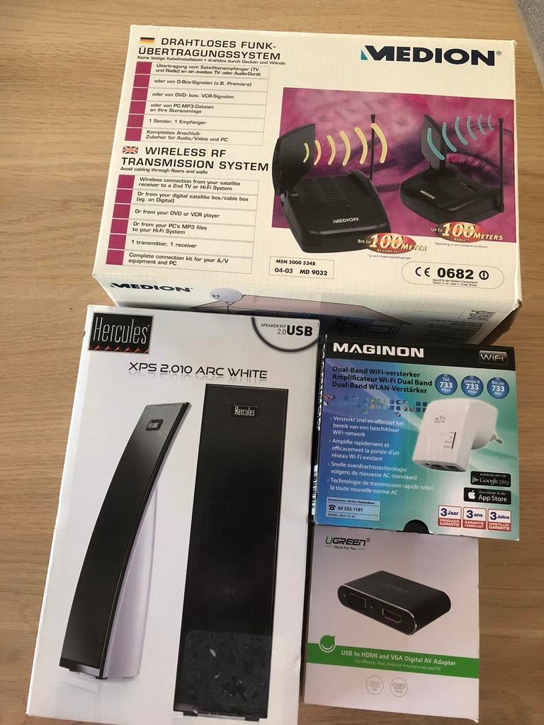 Wifi verterker en luidsprekers pc , USB to HDMI adapter, Ophalen, Gebruikt