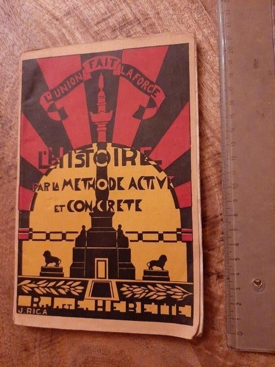 Antiek boekje over de geschiedenis van Belgie. Franstalig., Enlèvement