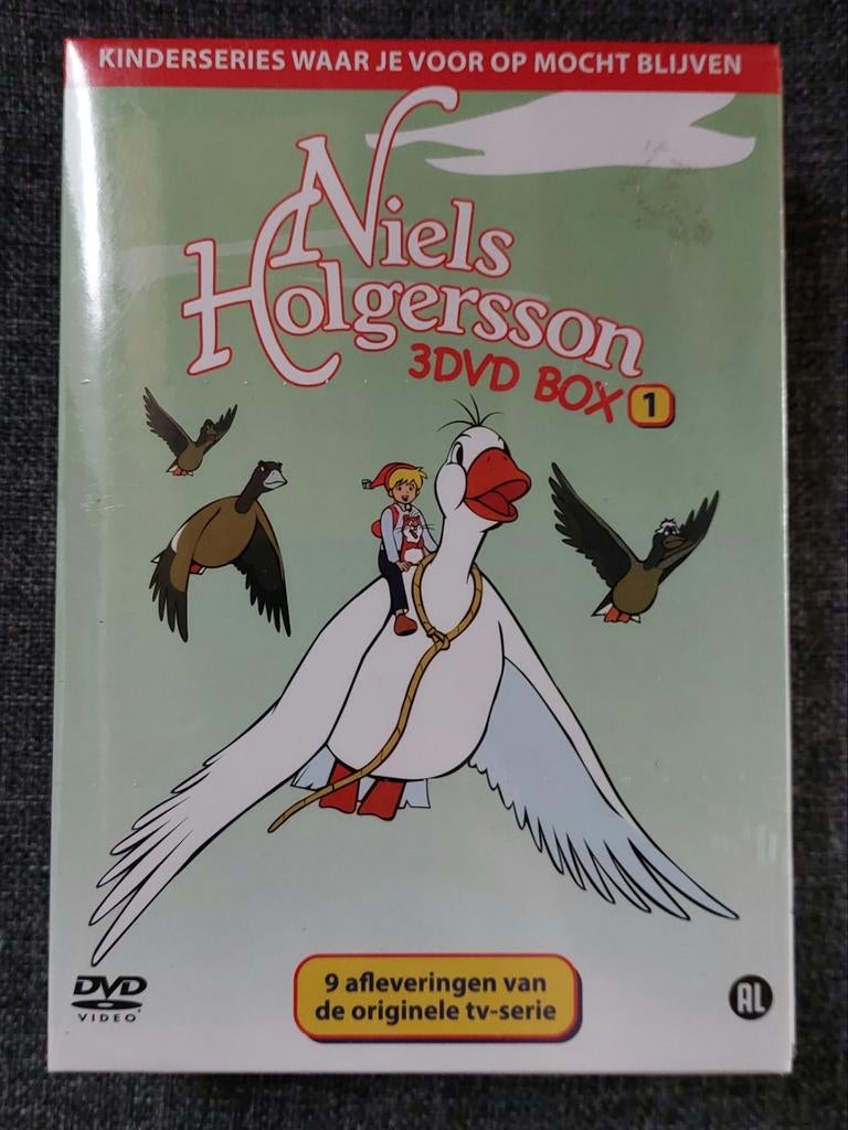 DVD  - BOX - NIELS HOLGERSSON - 3 DVD BOX - SERIE 1 - SEALED, Europees, Tekenfilm, Alle leeftijden, Boxset