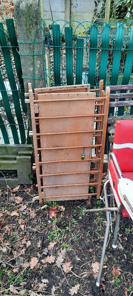 Gratis houten kinderperk, Ophalen, Gebruikt, Vierkant