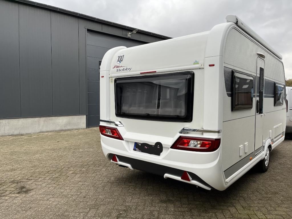 caravan, Caravans en Kamperen, Caravans, Particulier, tot en met 4, 1000 - 1250 kg, Rondzit, Hobby, Frans bed, 6 tot 7 meter, Disselslot