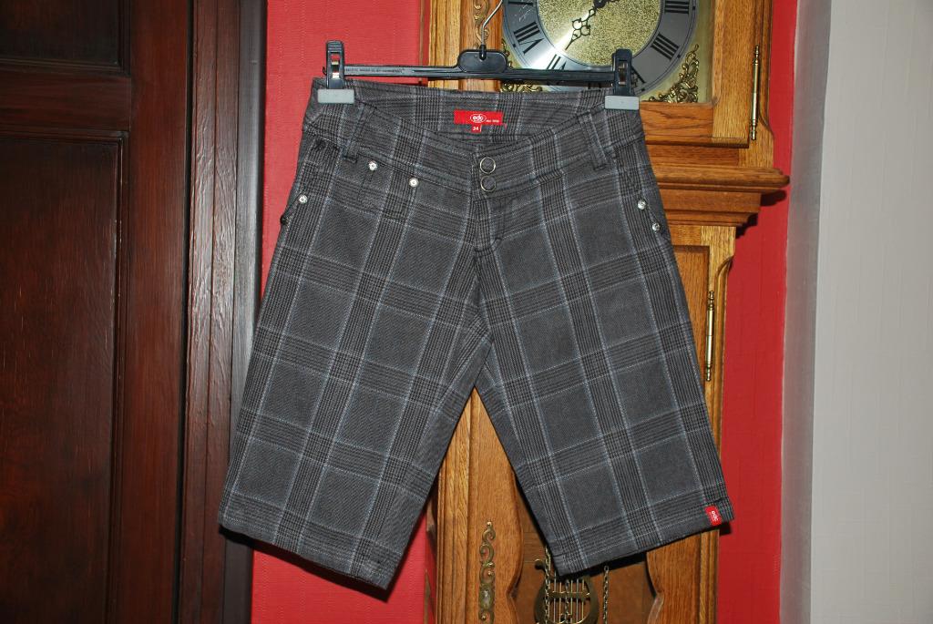 Bermuda "edc by Esprit" Prince of Wales grijs T34 als NIEUW!, Kleding | Dames, Kort, Ophalen of Verzenden, Zo goed als nieuw, Edc by Esprit