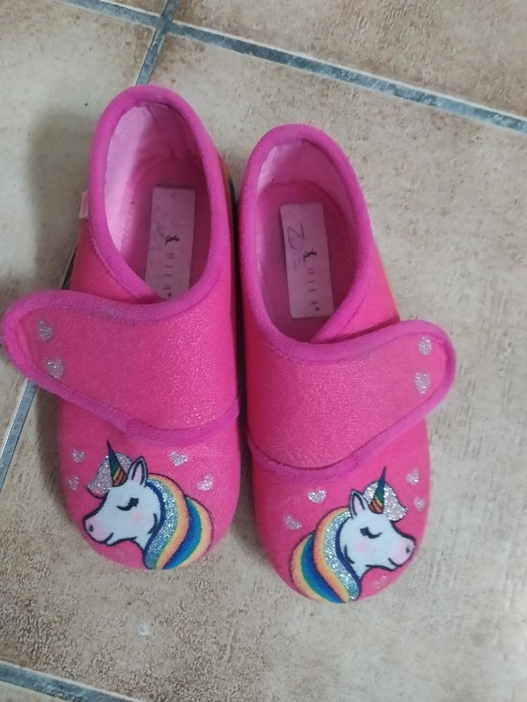 Pantoffels unicorn maat 28, Ophalen, Gebruikt, Meisje, Overige typen
