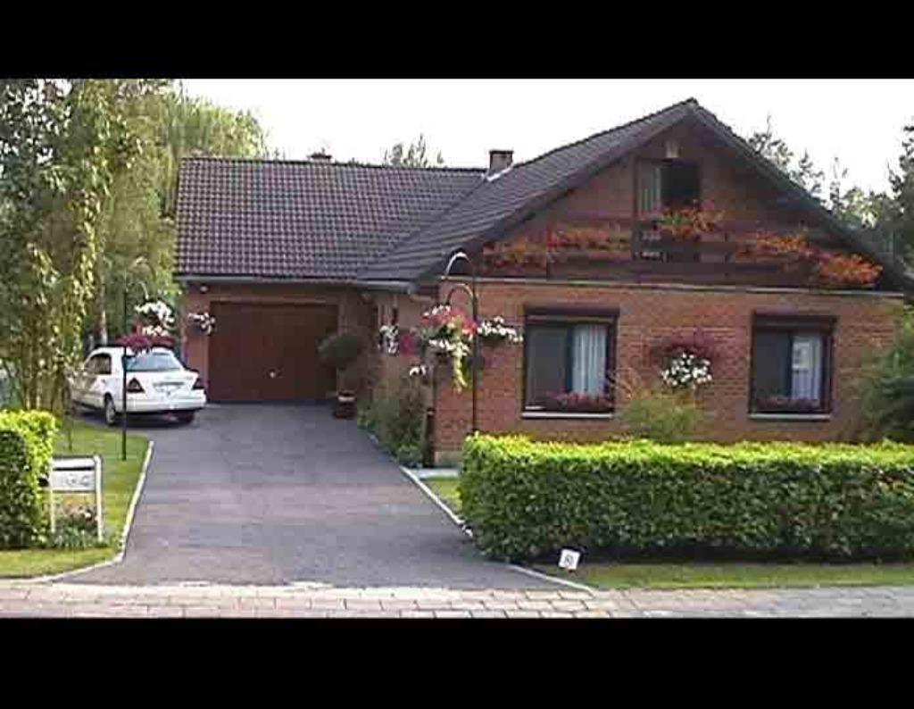 maison de plain-pied de 1981 à Saint-Vaast / La Louvière, Provincie Henegouwen, La Louvière, 1000 tot 1500 m², 112 m²