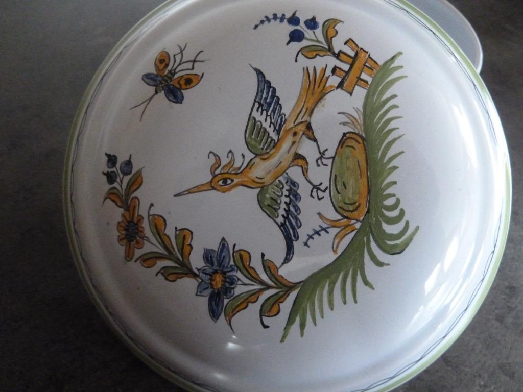 bonbonnière faïence de Moustiers, Enlèvement ou Envoi, Comme neuf