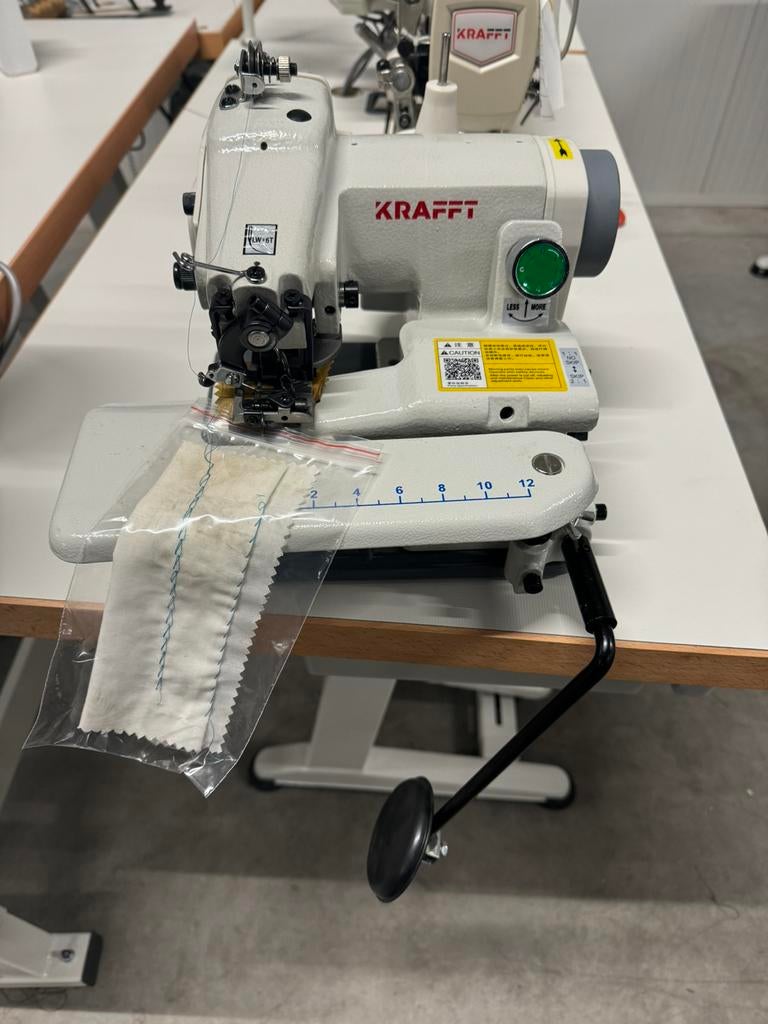 Industriële blindzoom naaimachine kraft kleine model nieuw, Hobby en Vrije tijd, Naaimachines en Toebehoren, Overige merken, Nieuw