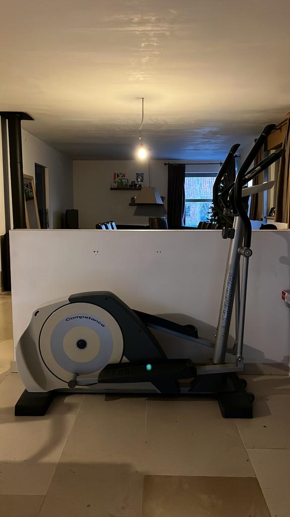 Crosstrainer Tunturi C20 (bieden kan), Sport en Fitness, Ophalen, Zo goed als nieuw, Crosstrainer