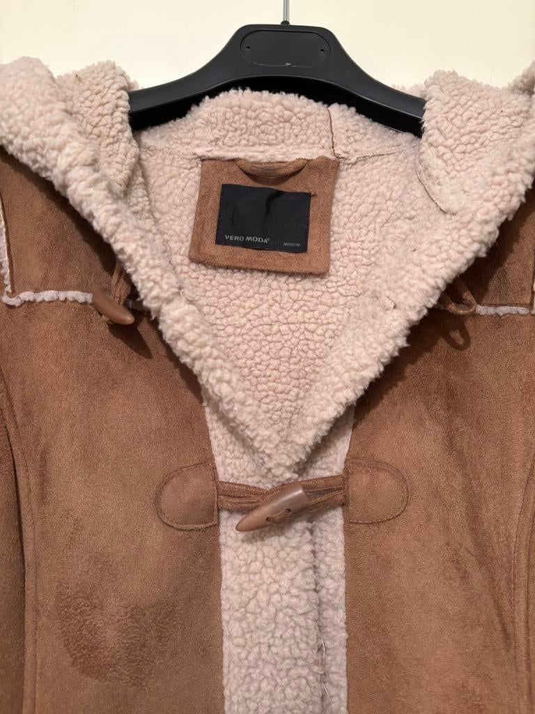 Mooie camel duffelcoat van Vero Moda (M)., Kleding | Dames, Jassen | Winter, Ophalen, Zo goed als nieuw, Maat 38/40 (M), Bruin