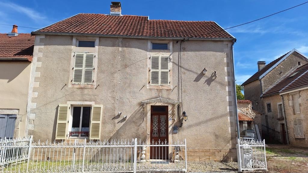 Te koop 2 huizen plus garage aan de rand van de Bourgogne, Immo, Buitenland, Frankrijk