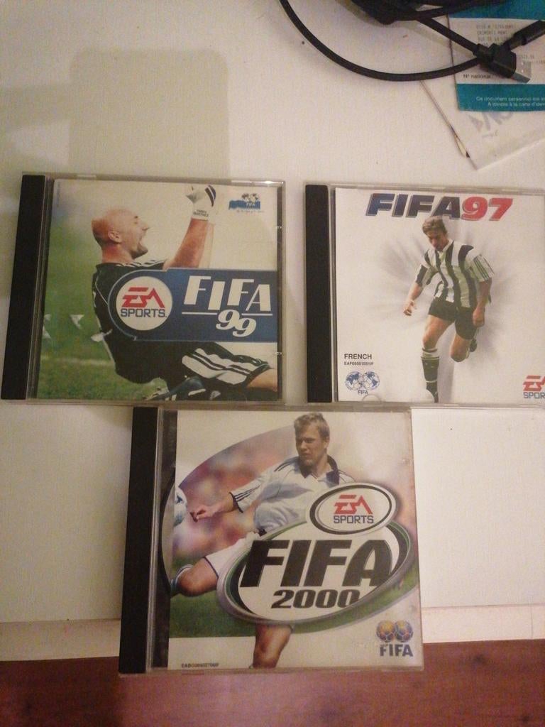 Jeu pc fifa 97 99, Games en Spelcomputers, Ophalen of Verzenden, Gebruikt
