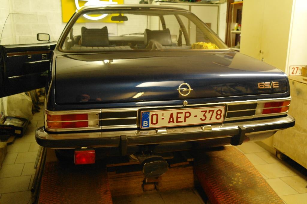 COMMODORE GSE, Auto's, 4 zetels, Achterwielaandrijving, Blauw, Radio