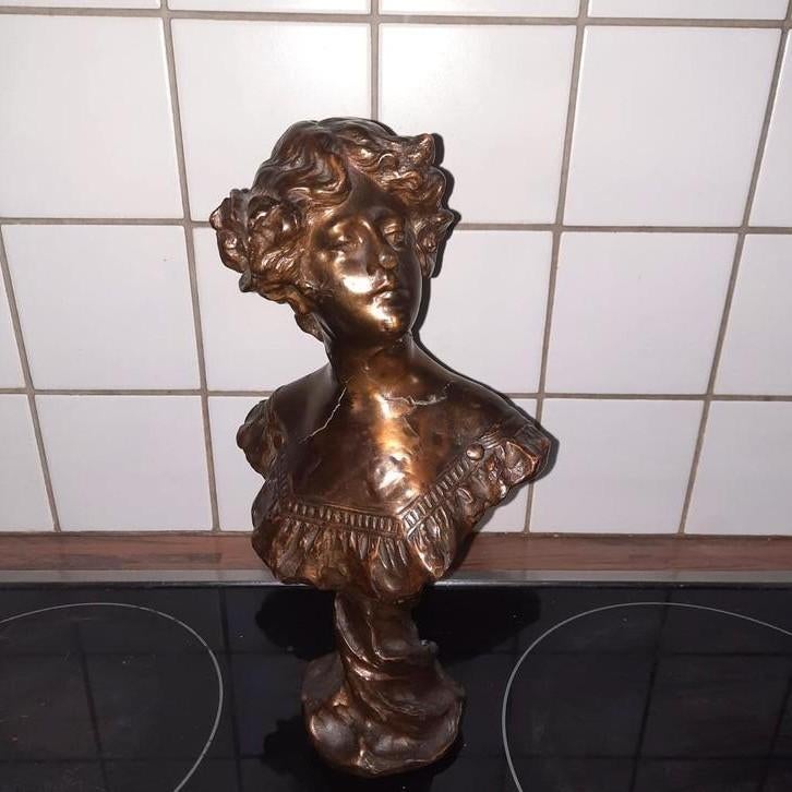 Borstbeeldje 27 cm , Déposé , G. Van Vaerenbergh ., Antiek en Kunst, Ophalen of Verzenden