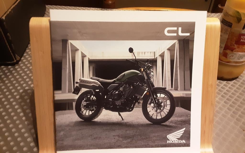 Honda cl brochure, Enlèvement ou Envoi, Comme neuf