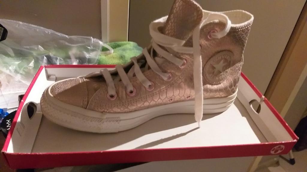 Vinted Converse Leather Rose Gold dames 542437C maat 38, Kleding | Dames, Schoenen, Ophalen, Zo goed als nieuw