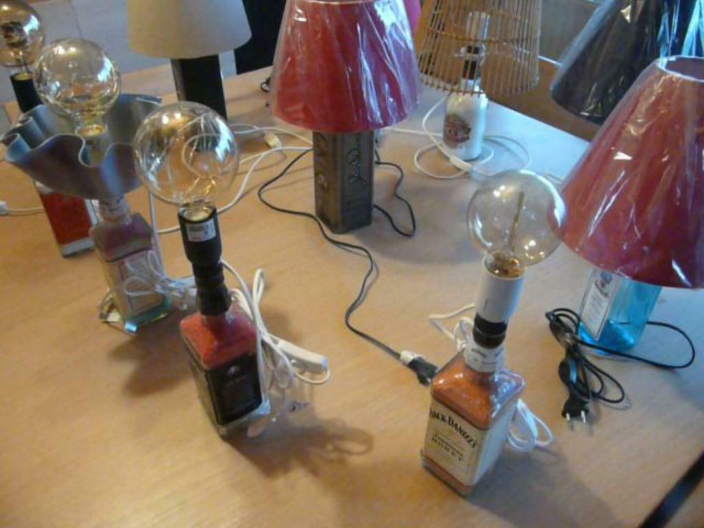 lampes 220 volts led, Huis en Inrichting, Lampen | Tafellampen, Nieuw, Glas, Ophalen