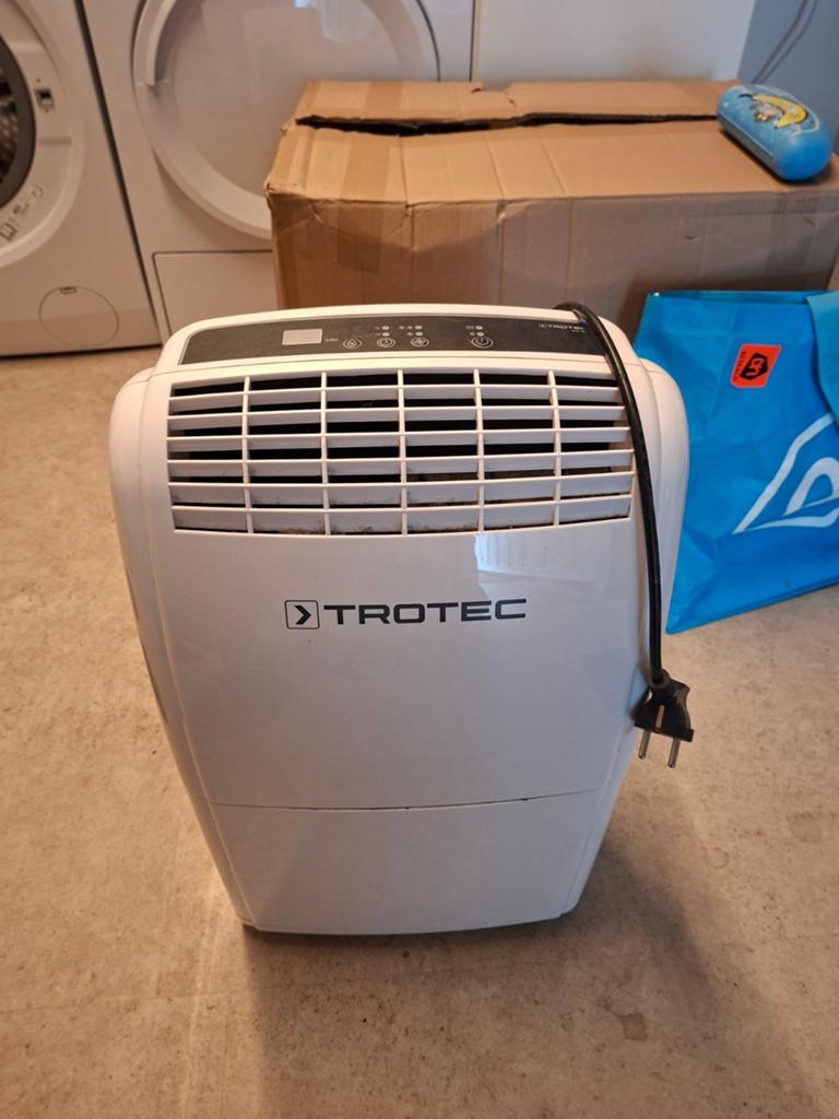 Luchtontvochtiger Trotec TTK 75E, Ophalen