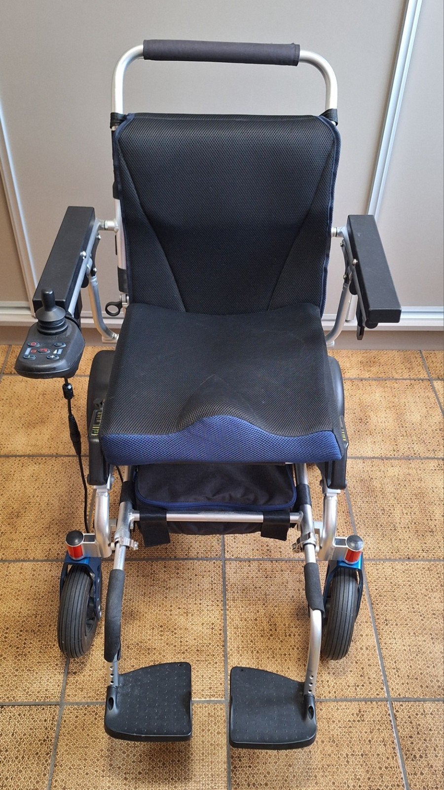 Fauteuil roulant électrique pliant. Ergo Concept-Ergo08L, Ophalen, Inklapbaar, Gebruikt, Elektrische rolstoel