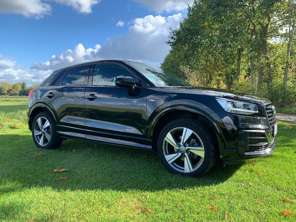 Audi Q2 S-line,TFSI 35, 150pk, S-tronic, Business pack plus, Auto's, Dealer onderhouden, 4 cilinders, Zwart, Overige kleuren