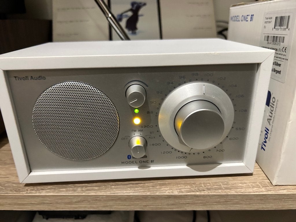 RADIO TIVOLI MODEL ONE BT, Enlèvement ou Envoi, Utilisé, Radio