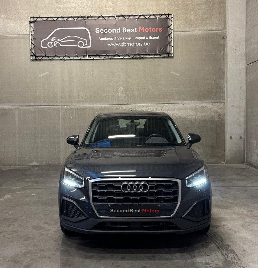 Audi Q2 30 TFSI Attraction Bj '22 66.758 km (BTW wagen), Autos, Argent ou Gris, Achat, Entreprise, Boîte manuelle
