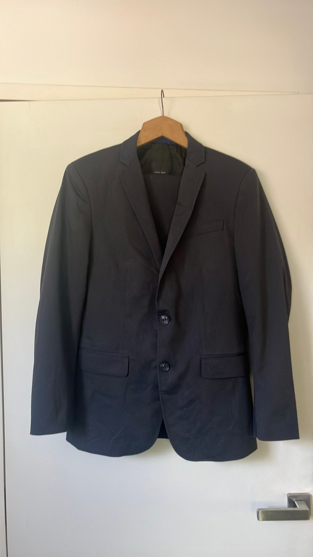 Kostuum donkerblauw maat 36, Kleding | Heren, Kostuums en vesten, Ophalen, Zo goed als nieuw