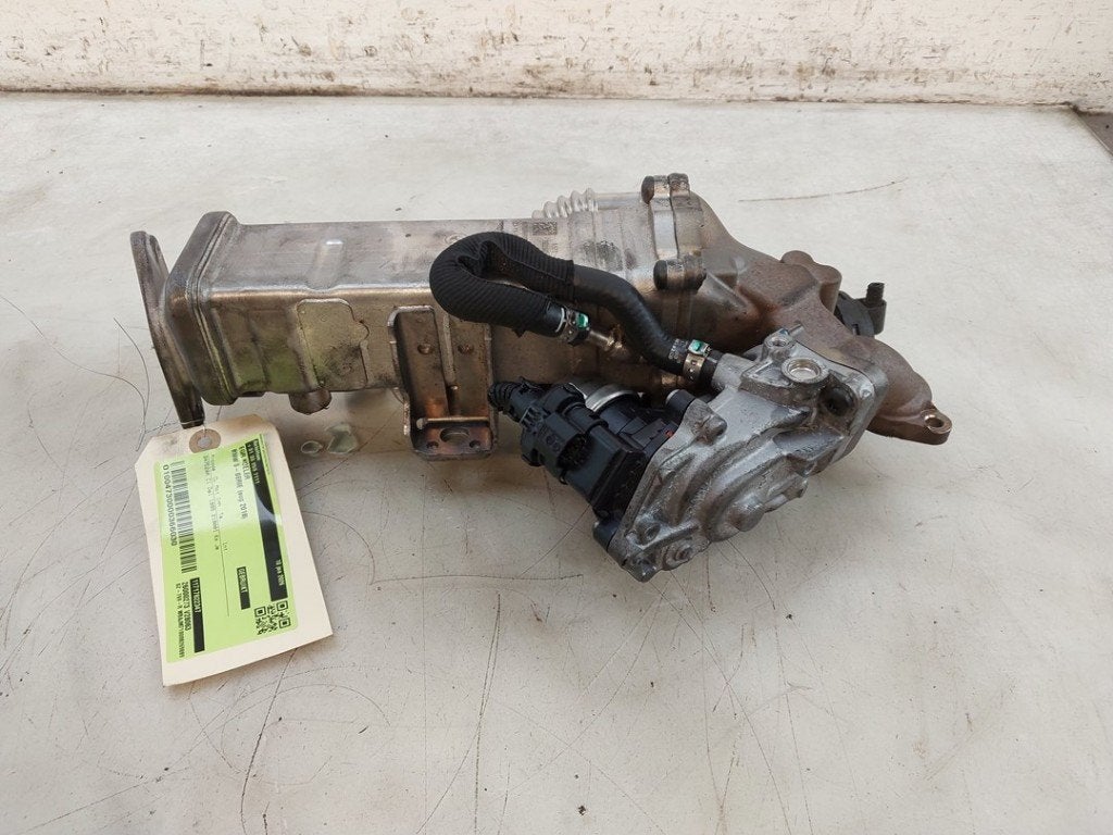 REFROIDISSEUR EGR BMW 5 serie Touring (G31) (|11717822347|), Utilisé, BMW, Petuelring 130
80809  München, DE, Bayerische Motoren Werke AG