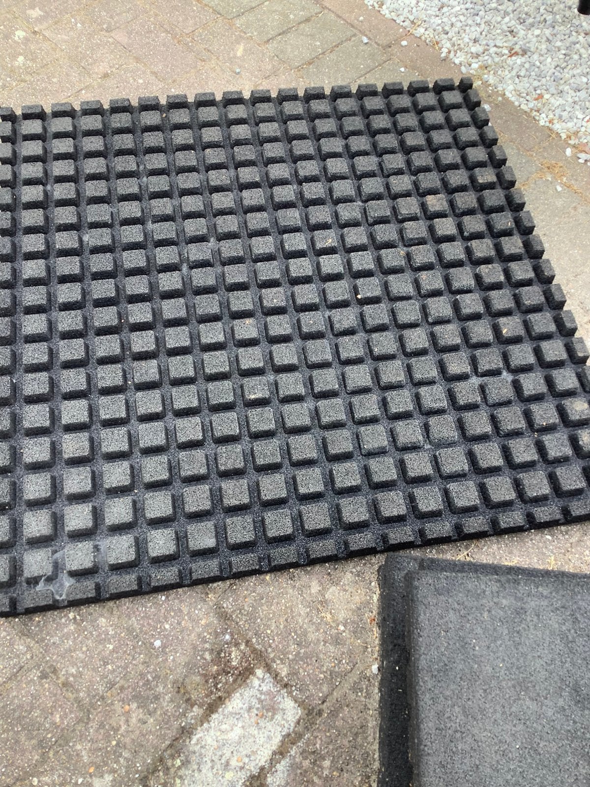 Dikke rubber matten , voor alle doeleinden te gebruiken, Tuin en Terras, Ophalen, Zo goed als nieuw, Rubber