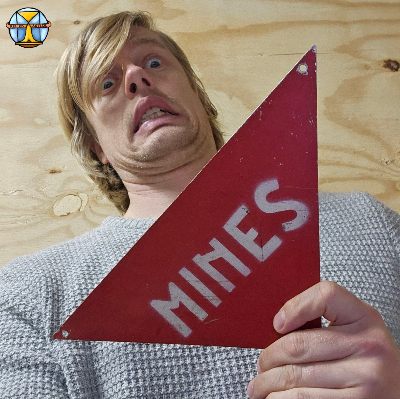 Uniek metalen vintage 'MINES' waarschuwingsbord mijnen, Ophalen of Verzenden, Landmacht