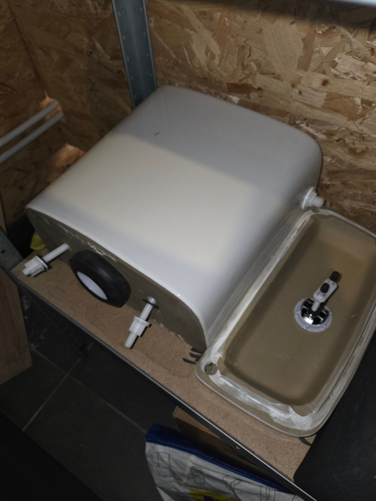 Réservoir WC à donner, Bricolage & Construction, Enlèvement