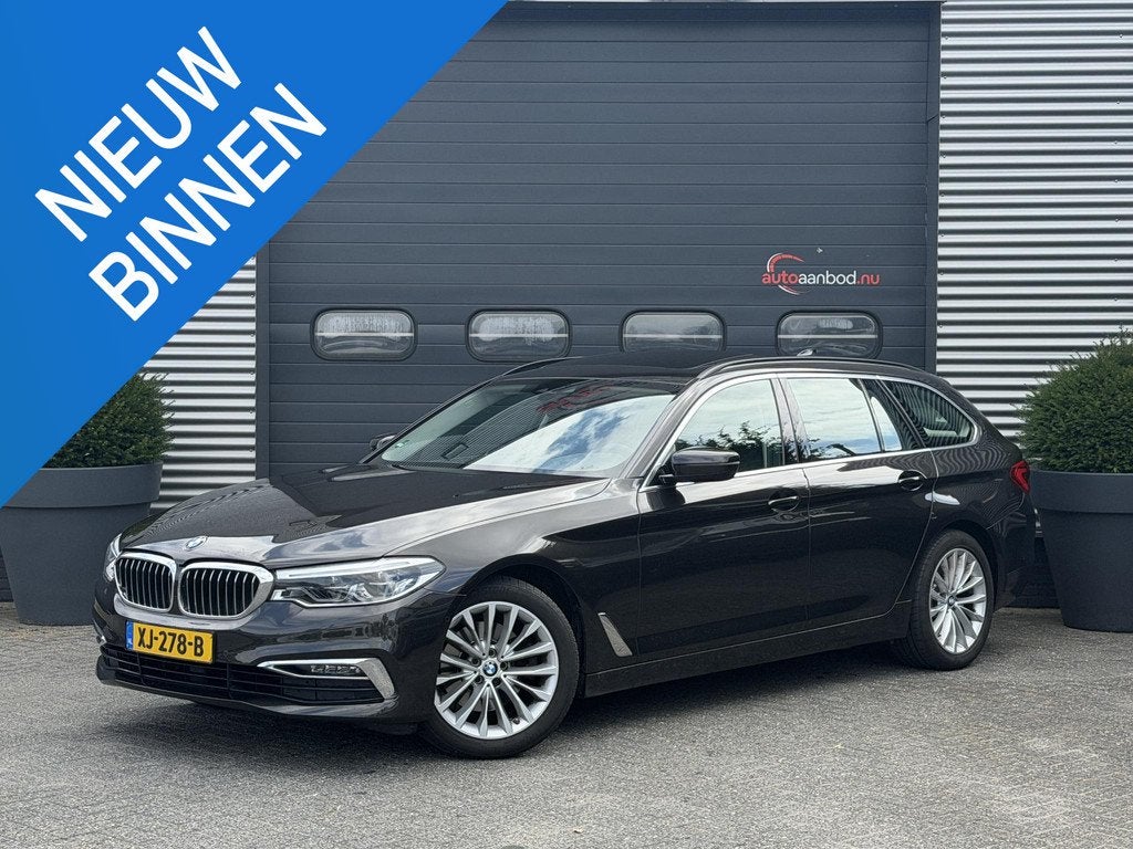 BMW 5 Serie Touring 520i Corporate Lease High Executive, Autos, BMW, Cuir, Entreprise, 2000 kg, Noir