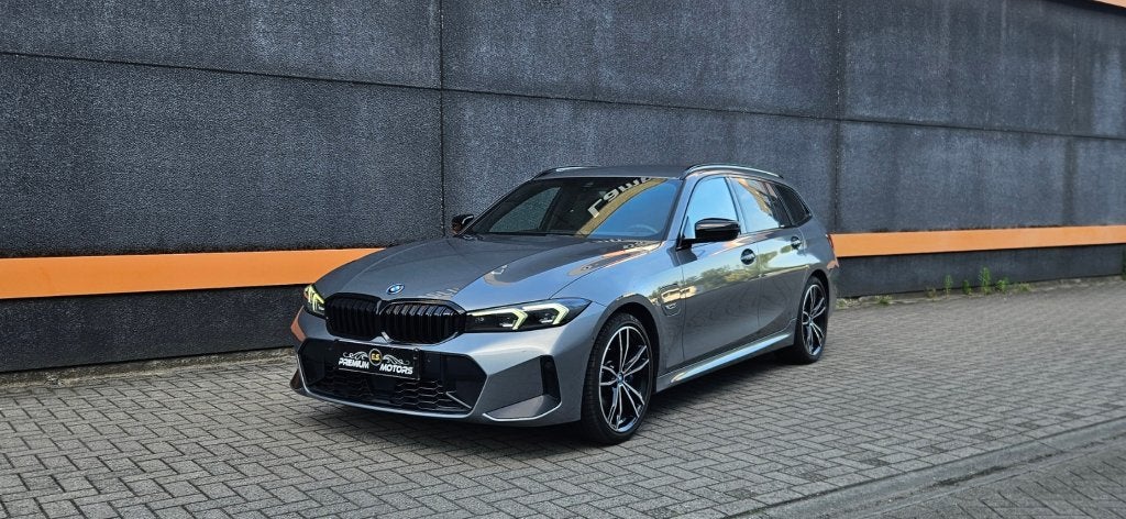 BMW 330e M PACK HYBRIDE/LED/CAMERA/ FULL OPTION IN TOP STAAT, Auto's, BMW, Automaat, 215 kW, Achterwielaandrijving, Euro 6